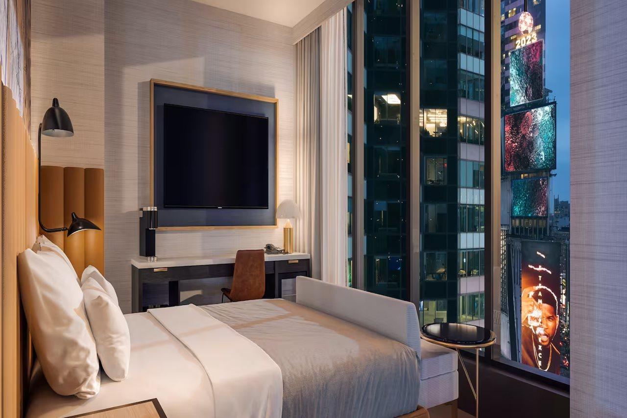 Doubletree Suites By Hilton Nyc - Times Square 纽约 外观 照片