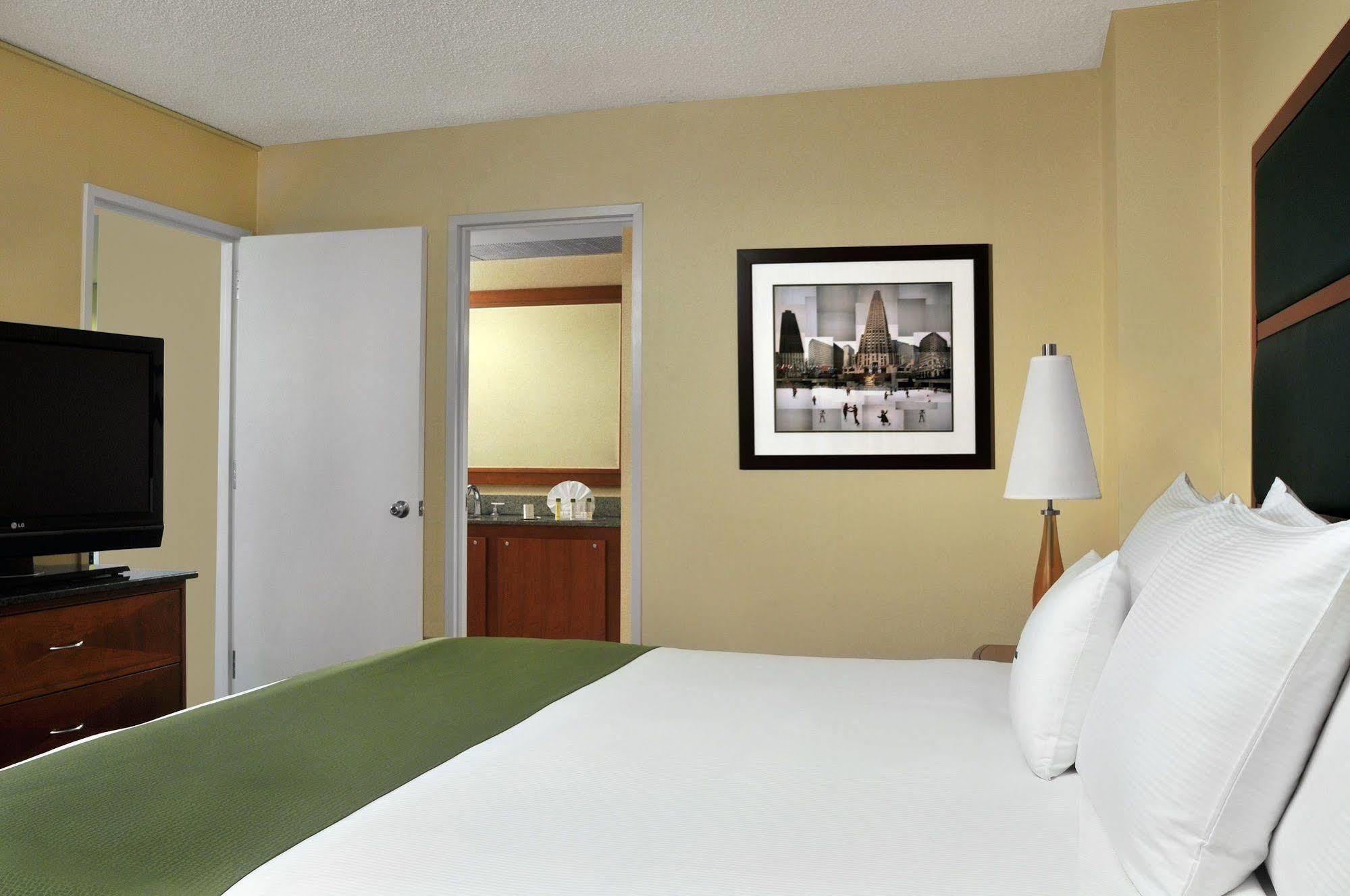 Doubletree Suites By Hilton Nyc - Times Square 纽约 客房 照片